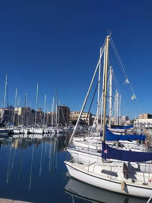 Fra Centro & Mare Apartment Palermo